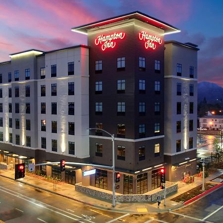 Hampton Inn Riverside Downtown Exterior foto