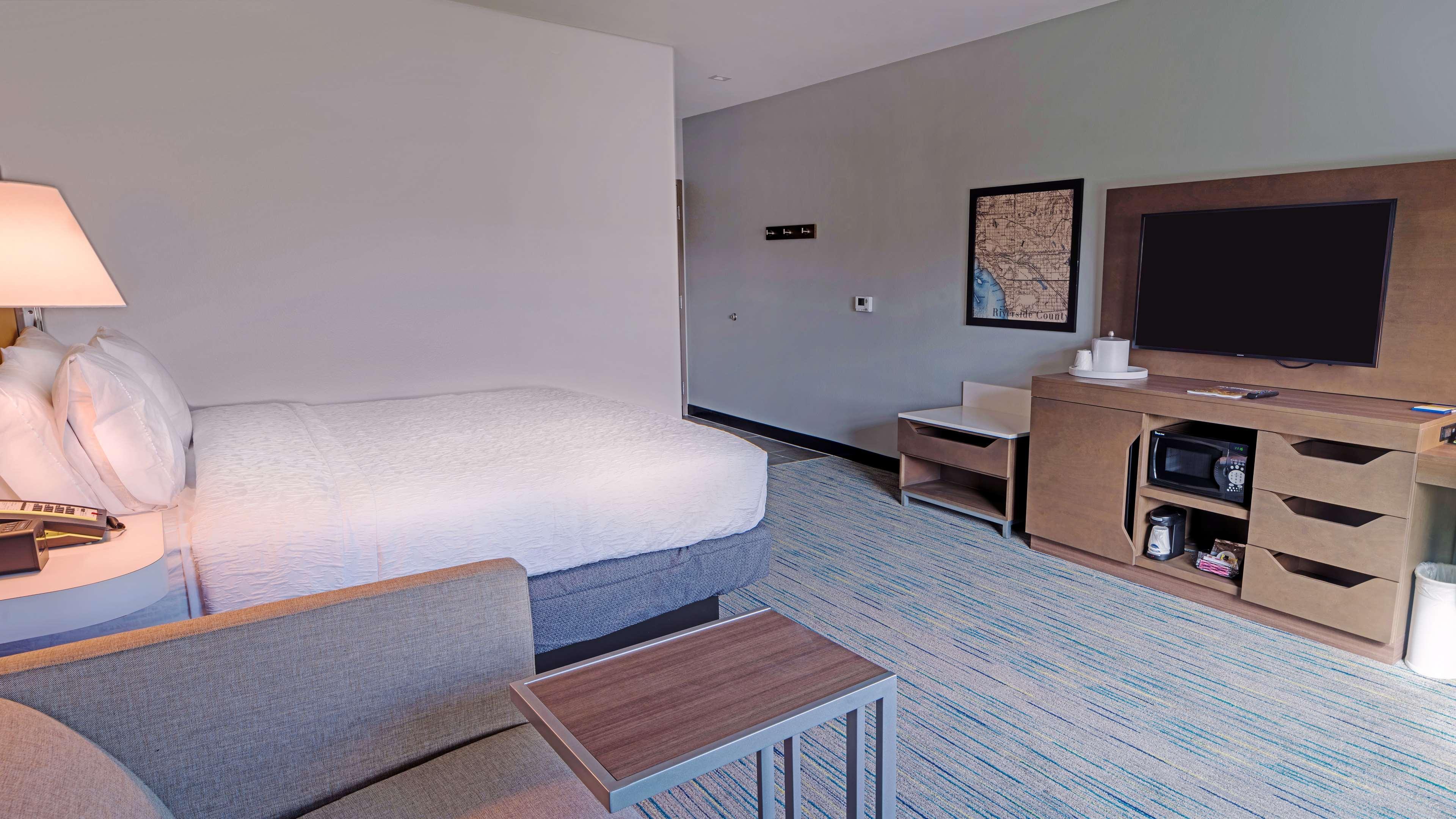 Hampton Inn Riverside Downtown Exterior foto
